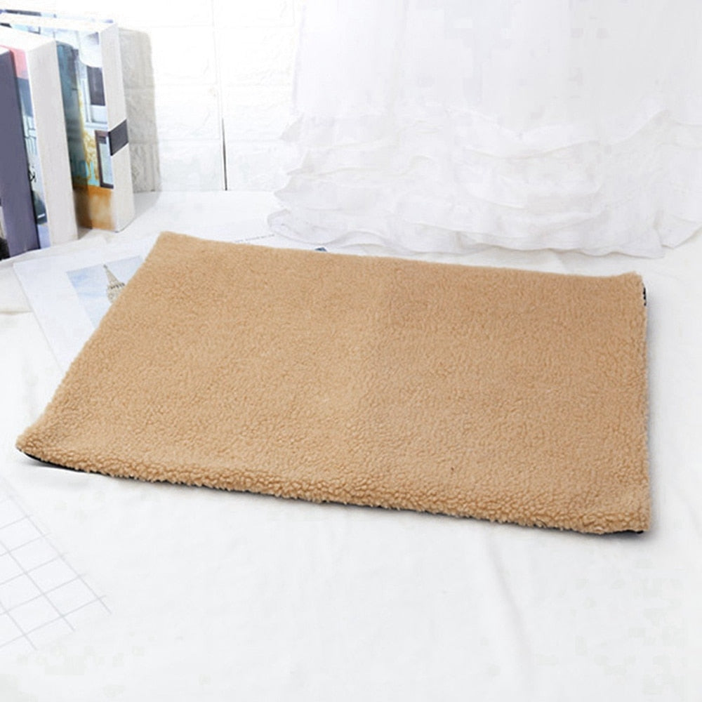 Self-Heating Pet Blanket